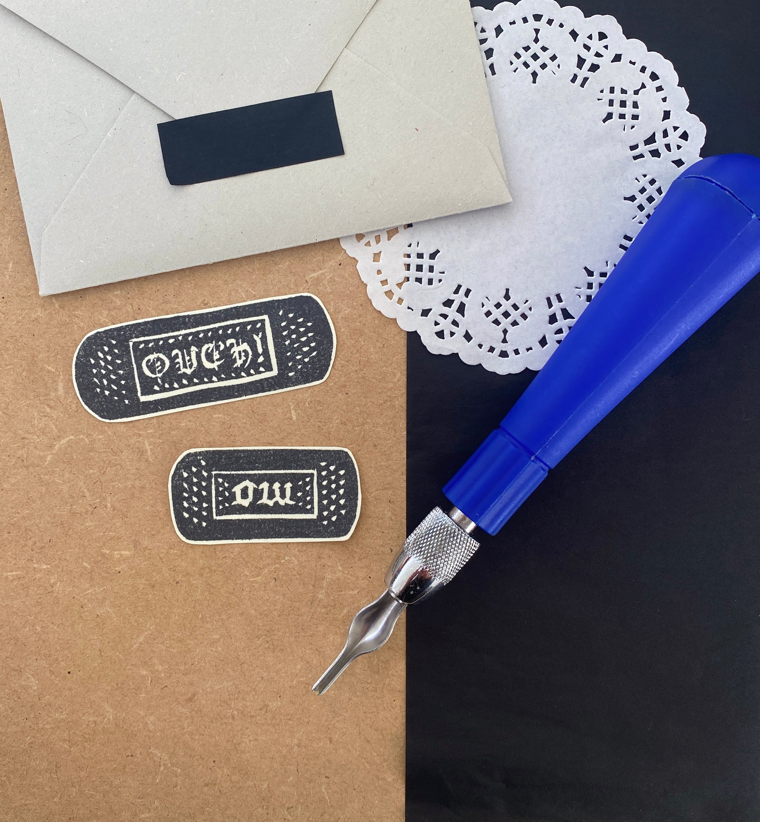 Ouch Plaster Lino Set - Black